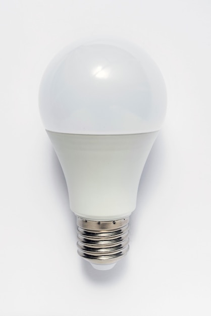 Energiebesparende lampen op een witte achtergrond.