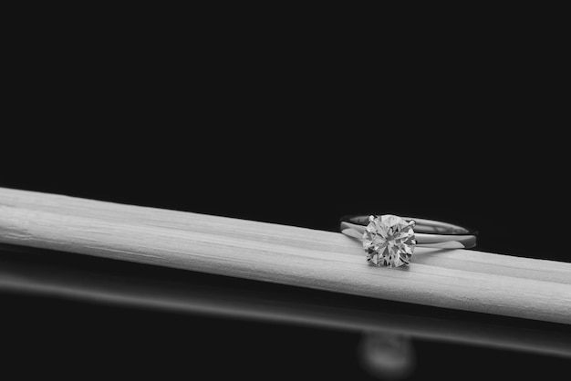 Engagement Ring With Round Cut Diamond