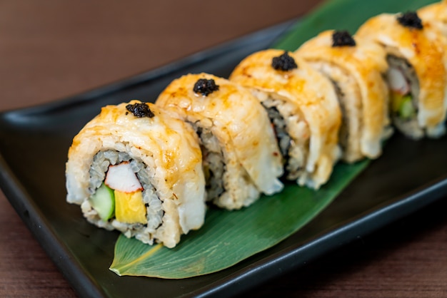 engawa sushi roll - Japans eten