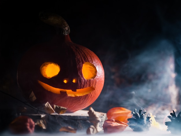 Enge Pompoenlantaarn op Halloween-nacht