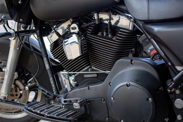 写真 美しくカスタムメイドのオートバイのエンジンクローズアップショット