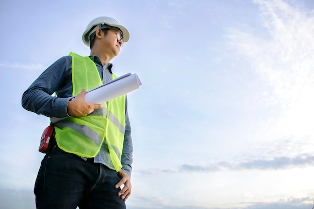 Engineering is standing inspection on the job By holding the project plan