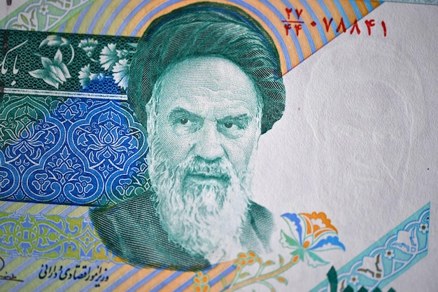 enkele bankbiljetten uit Iran