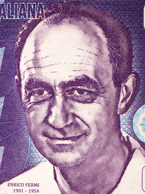 Photo enrico fermi a portrait from italian money