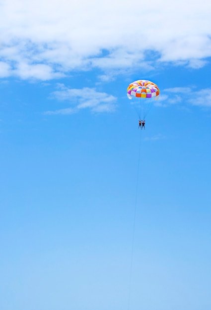 Entertainment aan een parachute