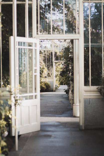 Photo entrance of building