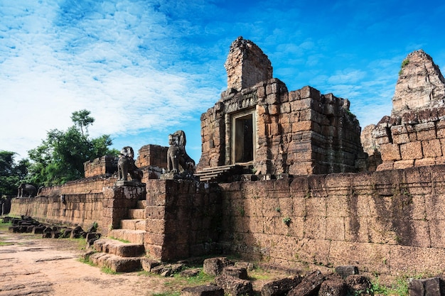 Entrance in East Mebon temple