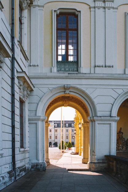 Photo entrance of historic building