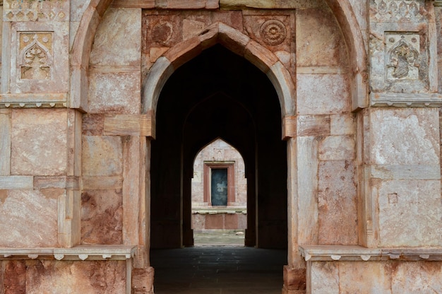 Photo entrance of historic building