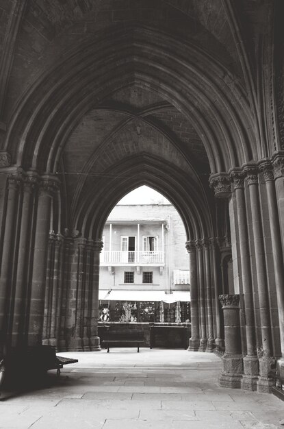 Photo entrance of historical building