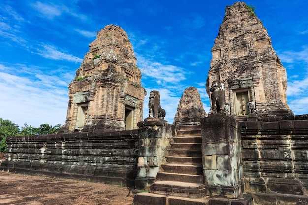 Entree in East Mebon tempel Angkor