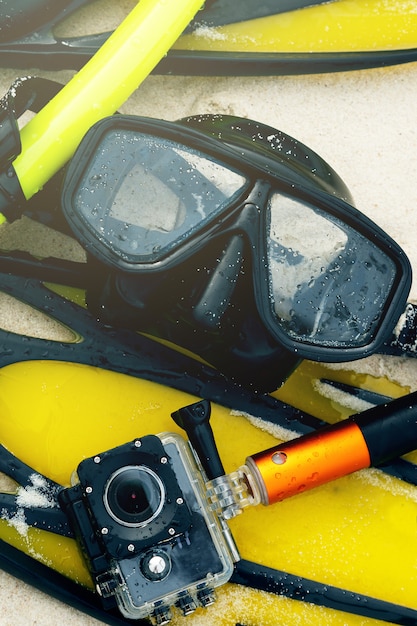 Foto attrezzatura per snorkeling e action camera