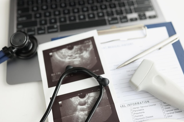 Equipped workplace of an ultrasound doctor