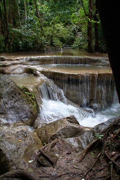 Erawan-waterval Kanchanaburi Thailand