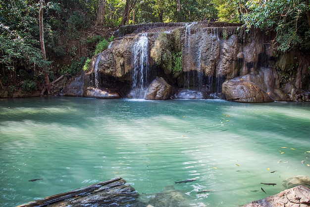 Erawanwatervallen in Thailand