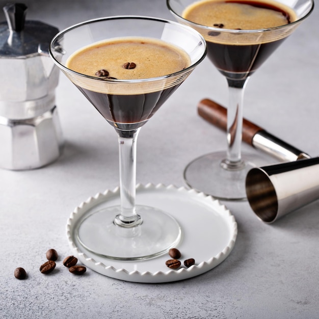 Photo espresso martini in two glasses