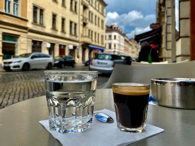 Photo espresso in the street