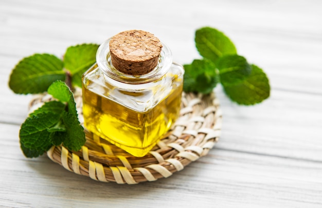 Olio aromatico essenziale alla menta