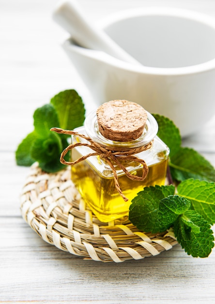 Olio aromatico essenziale alla menta