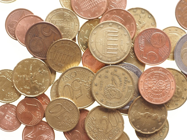 Фото Монеты евро изолированные