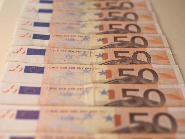 Euro (EUR) notes, European Union (EU)