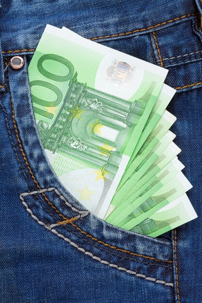 Foto euro in fondo tasca dei jeans