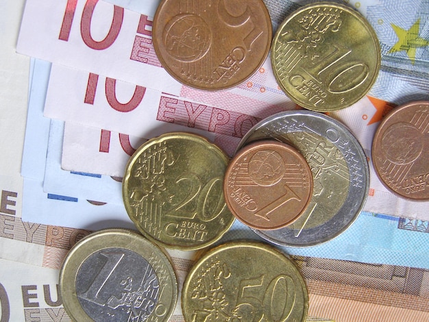 유로 지폐와 동전, 유럽 연합