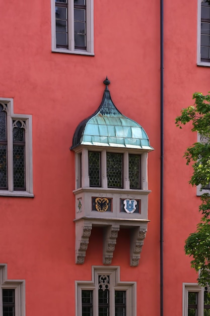 Foto evangelische stadtkirche ravensburg è una città in germania con molte attrazioni storiche