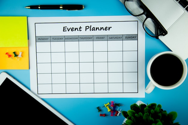 이벤트 계획 매월 비즈니스 또는 활동을 수행합니다.