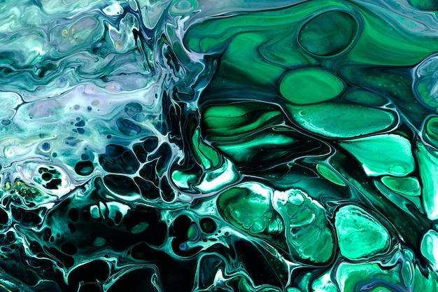 Эксклюзивный красивый рисунок абстрактный флюидный художественный фон Поток смешивания зеленых черных красок, смешивающихся вместе Пятна и полосы текстуры чернил для печати и дизайна