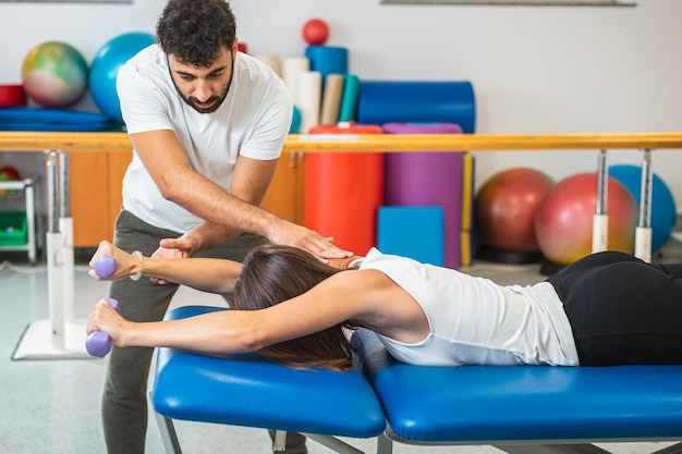 exercises with weights for the back and shoulders