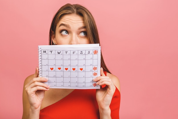 Foto expressieve vrouw poseren in de studio