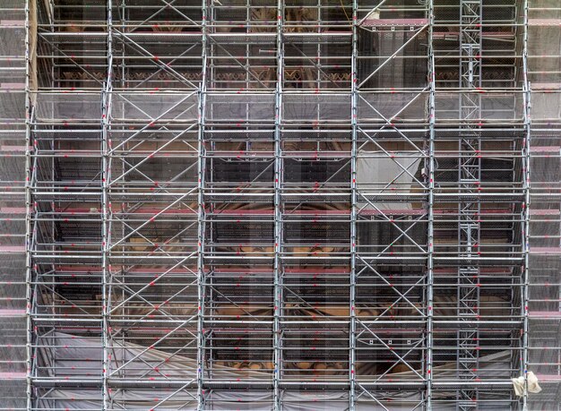 Extensive scaffolding