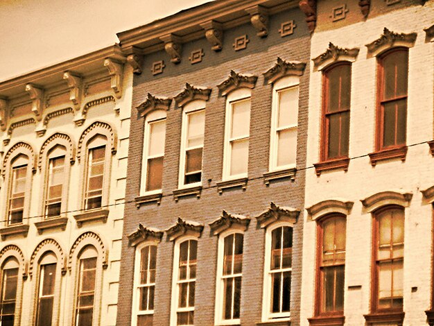 Photo exterior of buildings against sky