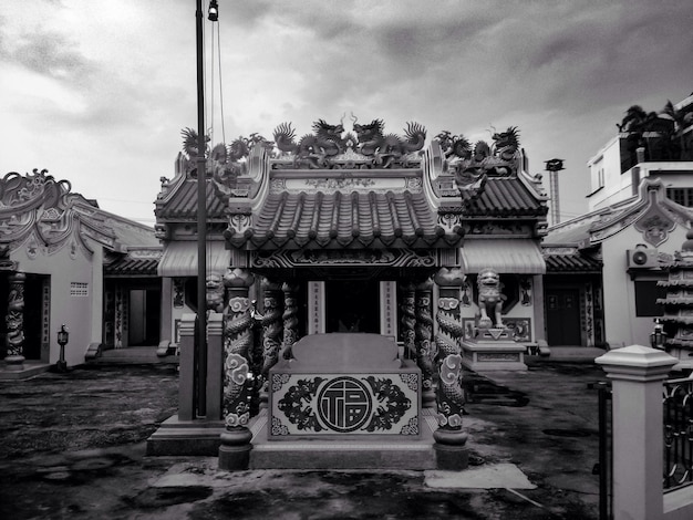 Photo exterior of chinese temple against sky