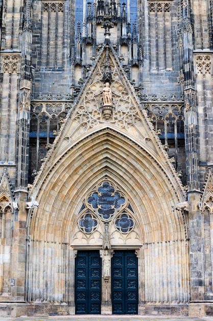 Foto esterno della cattedrale di magdeburgo