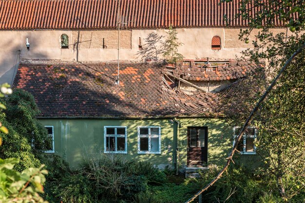 Photo exterior of old building