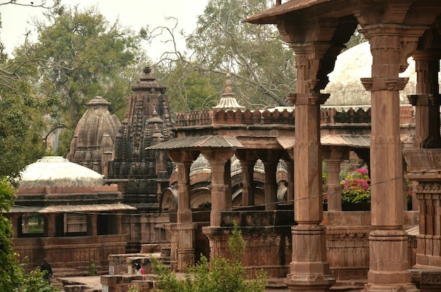 Photo exterior of temple against sky