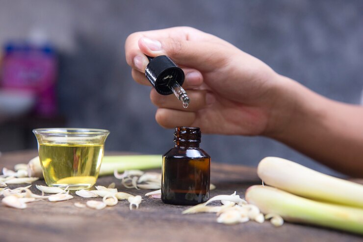 Photo  extracted from lemongrass has many properties for the treatment 
