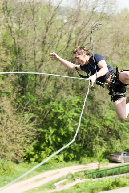 Extreme ropejumping