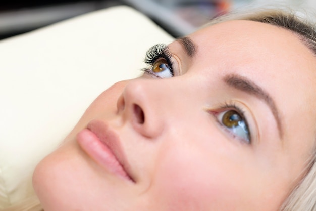 Eyelash extension procedure