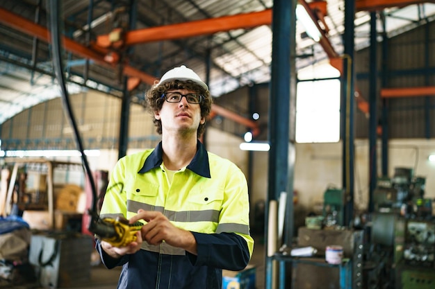 The factory engineer configures a complex production plant