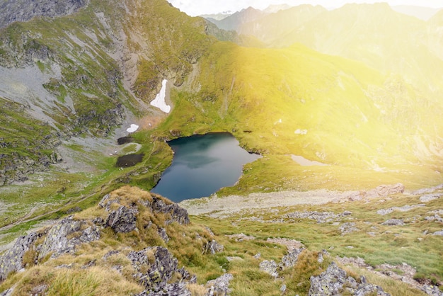 Capra Lake 근처의 Fagaras 산맥