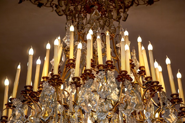 Photo fairy lights on the palace ceiling