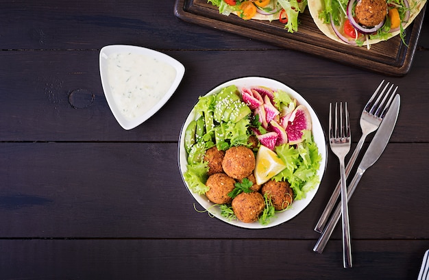 Falafel and fresh vegetables