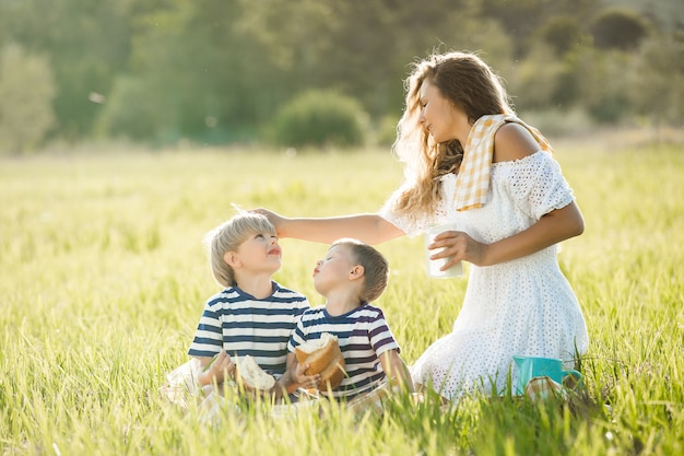 Familie consumptiemelk buitenshuis