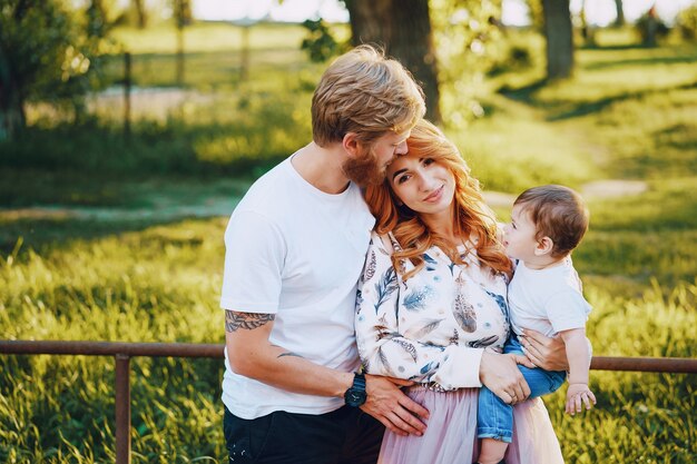 Familie in een park