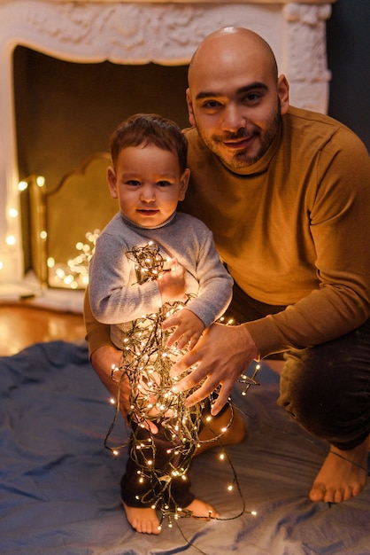 Foto familie in kerstversiering