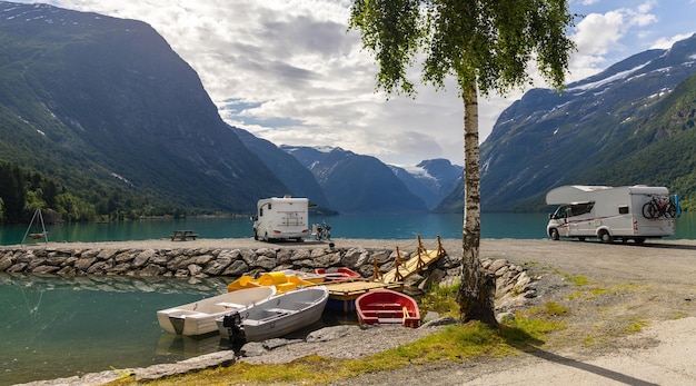 Foto familie vakantie reis rv vakantie reis in camper caravan auto vakantie