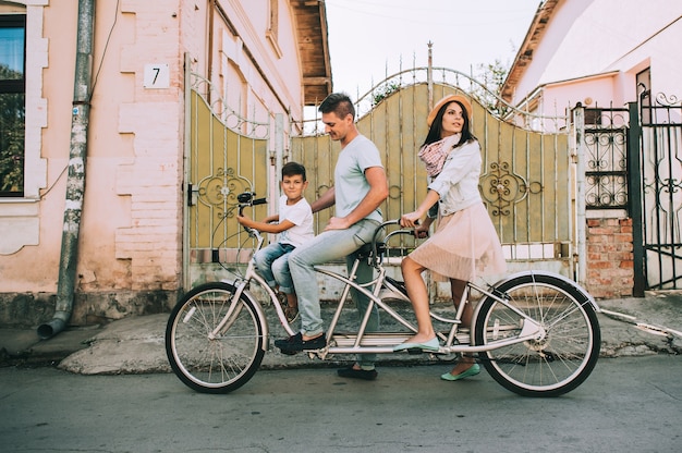 family bike tours Double